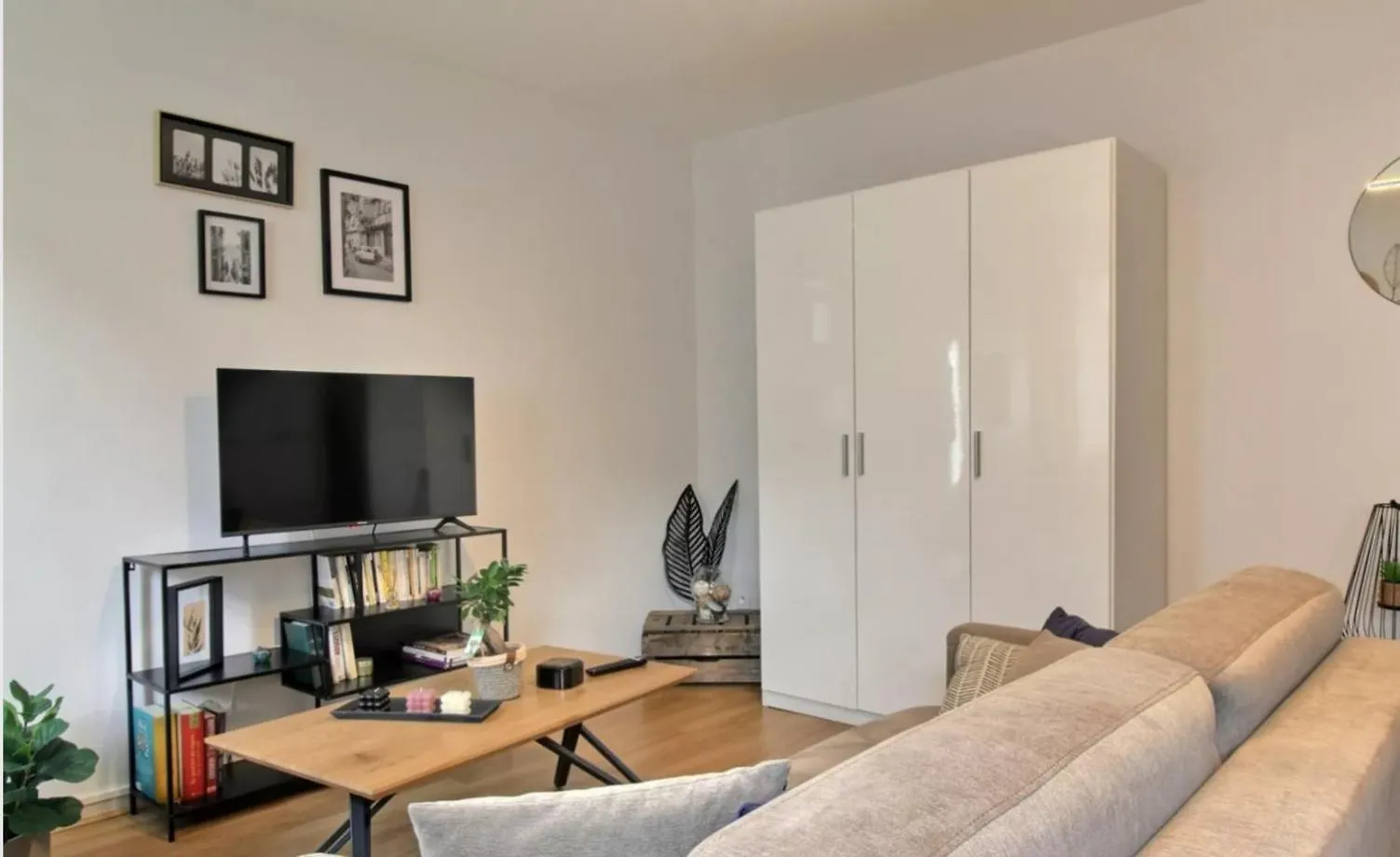 Appartement Hyper Centre Avec Garage Prive Concarneau France